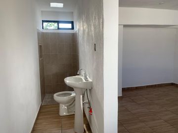 Casa en Venta en Morales Campestre Recién Remodelada con pisos nuevos y 2 calles del Club Campestre.
