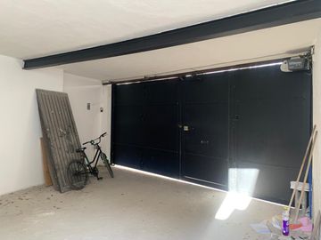 Casa en Venta en Morales Campestre Recién Remodelada con pisos nuevos y 2 calles del Club Campestre.