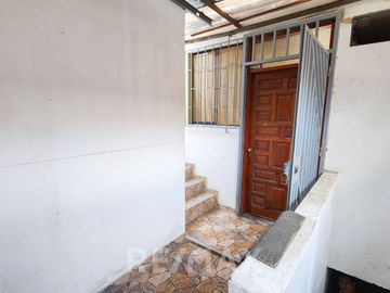 Venta De Bonita Casa En Vmt