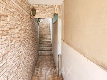 Venta De Bonita Casa En Vmt