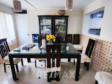 Venta De Bonita Casa En Vmt
