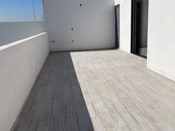 PENTHOUSE CENTRICO EN COLONIA ALAMITOS CERCA DE AV MERIANO JIMENEZ