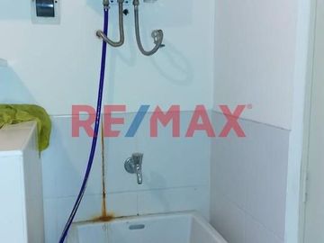 Alquilo Dpto En Condominio Ciudad Nueva - Frente A Tottus (Opcion Estacionamiento)