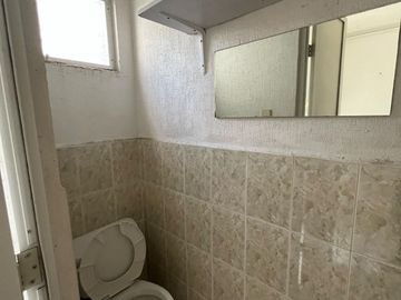En Esquina con Terreno de 300m2 Haciendas del Campestre