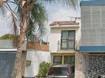 Sk16 - Casa En Remate Bancario En C. Volcan Malinche, Huentitan, Guadalajara, Jalisco (65% Debajo Del Valor Comercial Solo Recurso Propio De Contado)