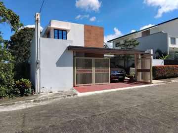 South Midland Subdivision 4 Bedroom House and Lot For Sale in Aguinaldo Highway Silang Cavite Tagaytay +