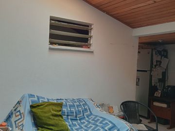 VENTA CASA BIFAMILIAR – BARRIO VIPASA, CALI - NORTE