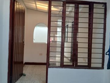 VENTA CASA BIFAMILIAR – BARRIO VIPASA, CALI - NORTE