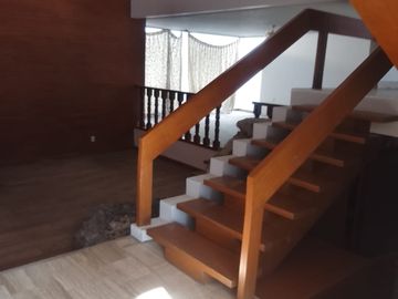 CASA EN VENTA BUGAMBILIAS 1 SECCION (GM)