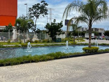 SE VENDE HERMOSA CASA CON ALBERCA EN AQUA RESIDENCIAL EN UNOS DE LOS RESIDENCIALES MAS EXCLUSIVOS DE CANCUN