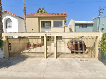 CASA EN VENTA EN COSTA DE ORO, TIJUANA