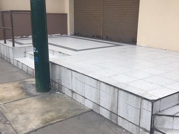 VENTA LOCAL COMERCIAL LA MOLINA COSTADO UNIVERSIDAD FEMENINA