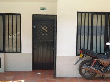 VENTA CASA TRIFAMILIAR BARRIO MARROQUIN 2