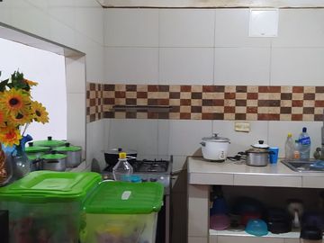 VENTA CASA TRIFAMILIAR BARRIO MARROQUIN 2