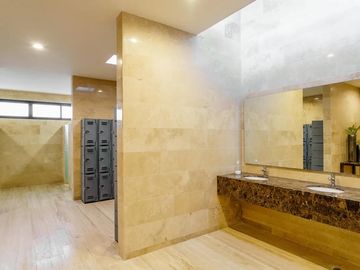 EXCLUSIVA RESIDENCIA MODELO ARENAS UBICADA EN VALENIA RESIDENCIAL