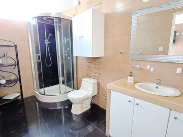 Departamento Duplex Con Balcon Zona Privilegiada Salamanca De Monterrico Ate