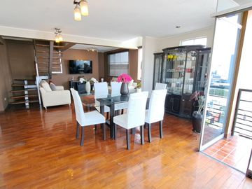 Departamento Duplex Con Balcon Zona Privilegiada Salamanca De Monterrico Ate