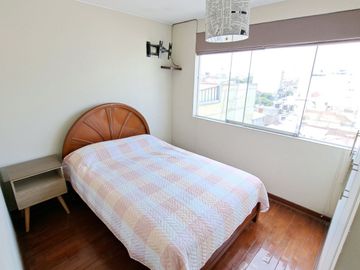 Departamento Duplex Con Balcon Zona Privilegiada Salamanca De Monterrico Ate