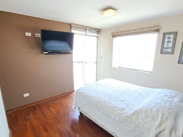 Departamento Duplex Con Balcon Zona Privilegiada Salamanca De Monterrico Ate