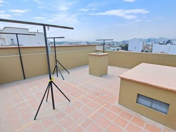 Departamento Duplex Con Balcon Zona Privilegiada Salamanca De Monterrico Ate