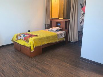 Amplia Casa En Venta – Independencia
