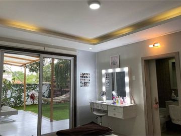Casa Independiente Con Piscina De Venta Portoviejo Y/T