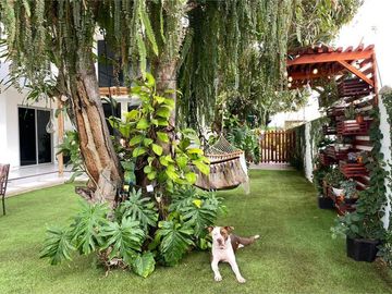 Casa Independiente Con Piscina De Venta Portoviejo Y/T
