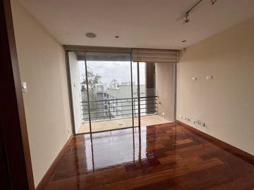 DEPARTAMENTO DE VENTA EN MONTESERRIN