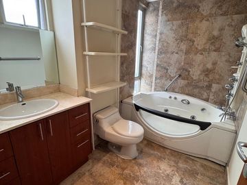DEPARTAMENTO DE VENTA EN MONTESERRIN