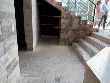 DEPARTAMENTO DE VENTA EN MONTESERRIN