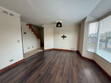 Se Vende Hermosa casa Ubicada en Villa Entre Ríos, ciudad de Valdivia, Región de Los Ríos.