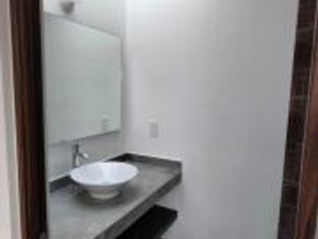 Casa Nueva en Venta en Lomas de Juriquilla 4 rec c/u con baño