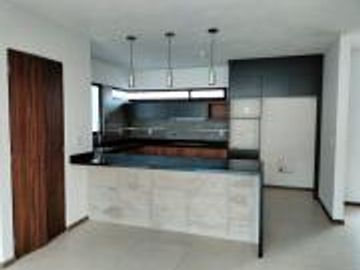 Casa Nueva en Venta en Lomas de Juriquilla 4 rec c/u con baño