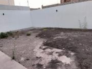 Casa Nueva en Venta en Lomas de Juriquilla 4 rec c/u con baño