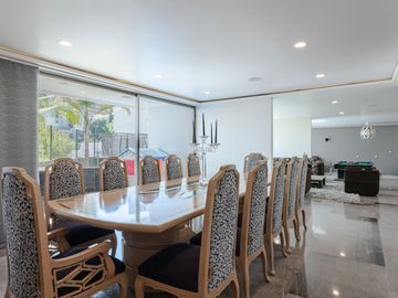 Venta Residencia en Cerrada Lomas de Tecamachalco, Edo. de México