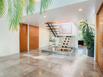 Venta Residencia en Cerrada Lomas de Tecamachalco, Edo. de México