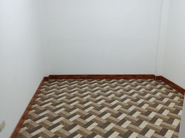VENTA DE CASA DE 3 PISOS EN SAN JUAN DE LURIGANCHO