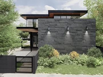 5-Bedrooms House for Sale with Golf Course Access near Metro Manila