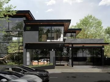 5-Bedrooms House for Sale with Golf Course Access near Metro Manila