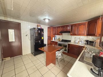 Casa en VENTA , Privada sobre Paseo Colón | TOLUCA.