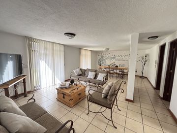 Casa en VENTA , Privada sobre Paseo Colón | TOLUCA.