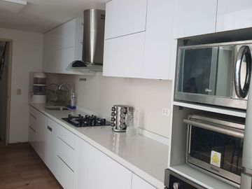 vendo linda casa en quinta privada  parte baja de cayma $ 230,000 negociable