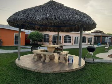 QUINTA EN VENTA EN CADEREYTA JIMENEZ NUEVO LEON, ZONA FRACC PRIVADO BELLO HORIZONTE, TERRENO 3328 m2, A 15 MIN DE AV ELOY CAVAZOS Y C JUAREZ SAN MATEO