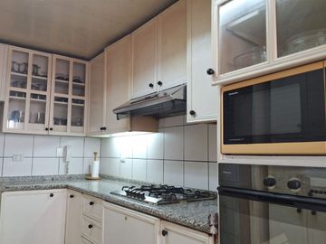 SE VENDE DEPARTAMENTO FRENTE A LARCOMAR MIRAFLORES