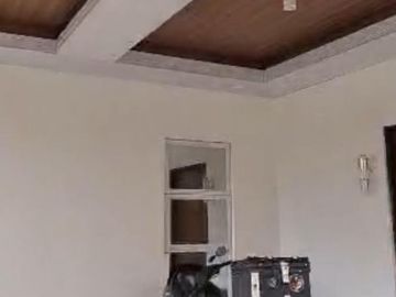 HOUSE AND LOT FOR SALE IN TAGAYTAY