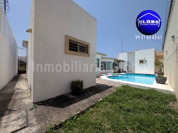 Casa en ventaFracc. Nuevo Campestre, una sola planta, alberca