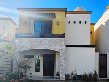 Se vende casa en  Fraccionamiento de Cabo San Lucas BCS.