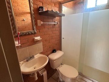 VENTA DE CASA EN JARDINES DEL RIO DE 3 RECAMARAS