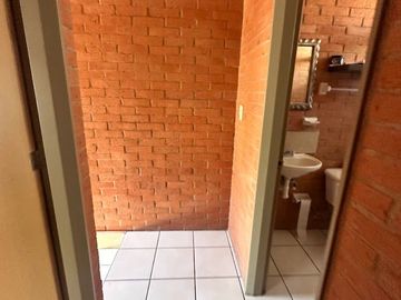 VENTA DE CASA EN JARDINES DEL RIO DE 3 RECAMARAS