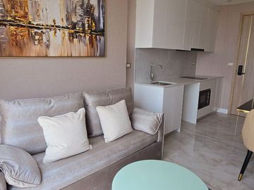 Luxury Style Condo 1 Bed, 1 Bath 34.6  SQM. @ Copacabana